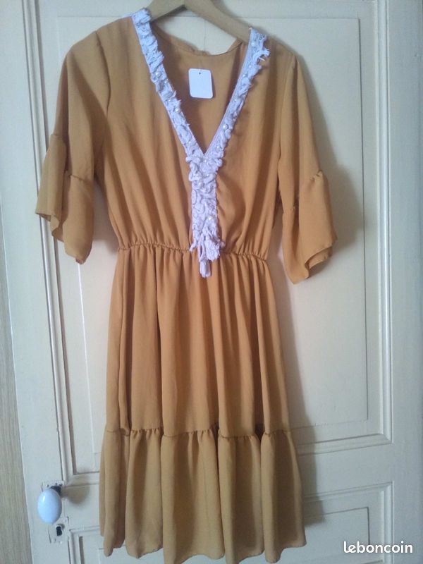 Robe moutarde (image 1)