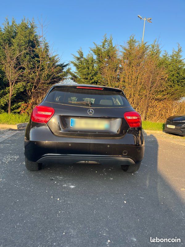 Mercedes Classe A 180 Intuition – Essence – 122 ch – 2016 - 95000km (image 3)