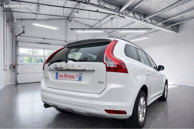 VOLVO XC 60 Phase 2 D3 2.0 TDi 150cv (image 3)