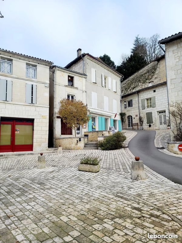 Maison 40 m² · à Aubeterre-sur-Dronne · 40 m² · 45 000 €