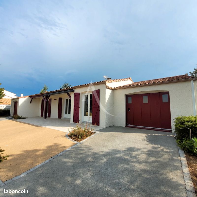 Maison 5 pièces 106 m² · à Angles · 106 m² · 275 500 €