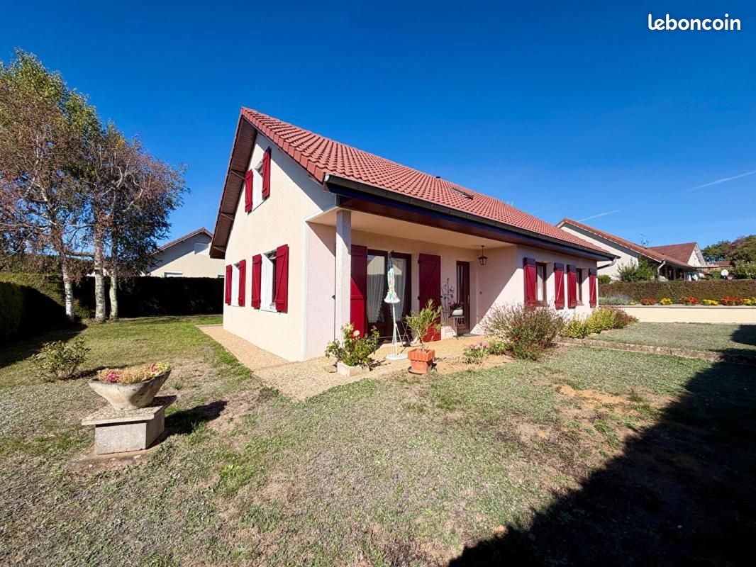 Maison 5 pièces 105 m² · à Saint-Vit · 105 m² · 250 000 €