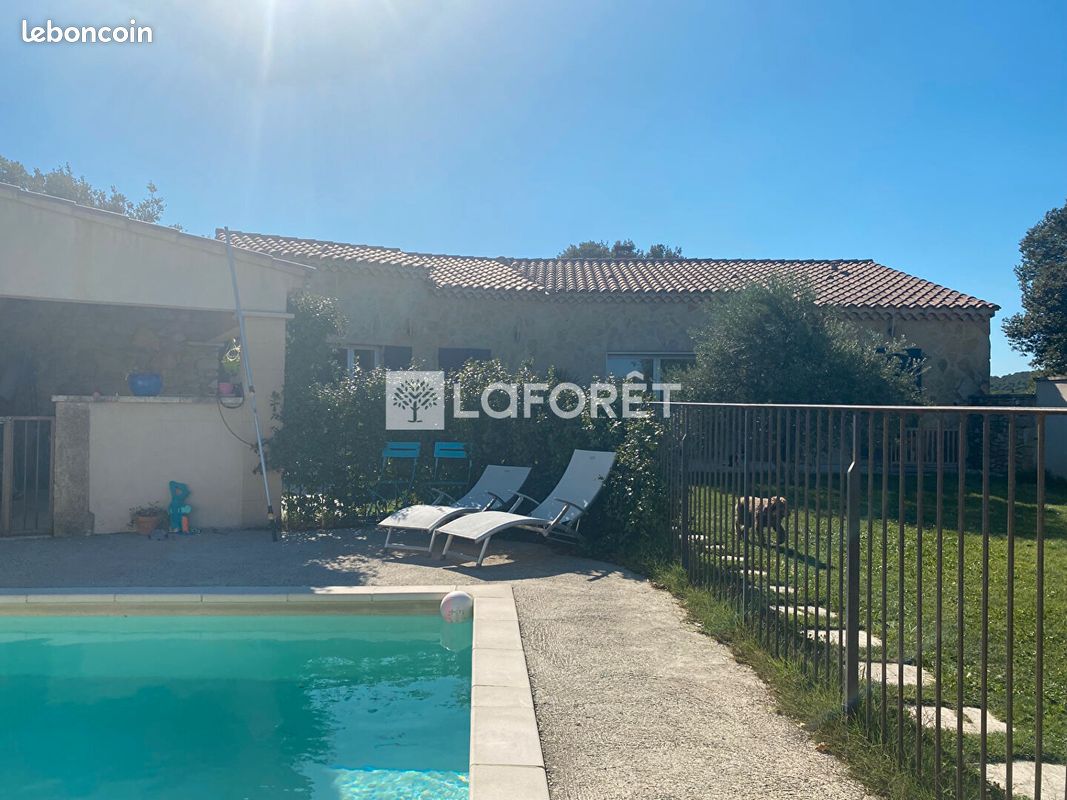Maison 6 pièces 165 m² · à Sérignan-du-Comtat · 165 m² · 399 000 €