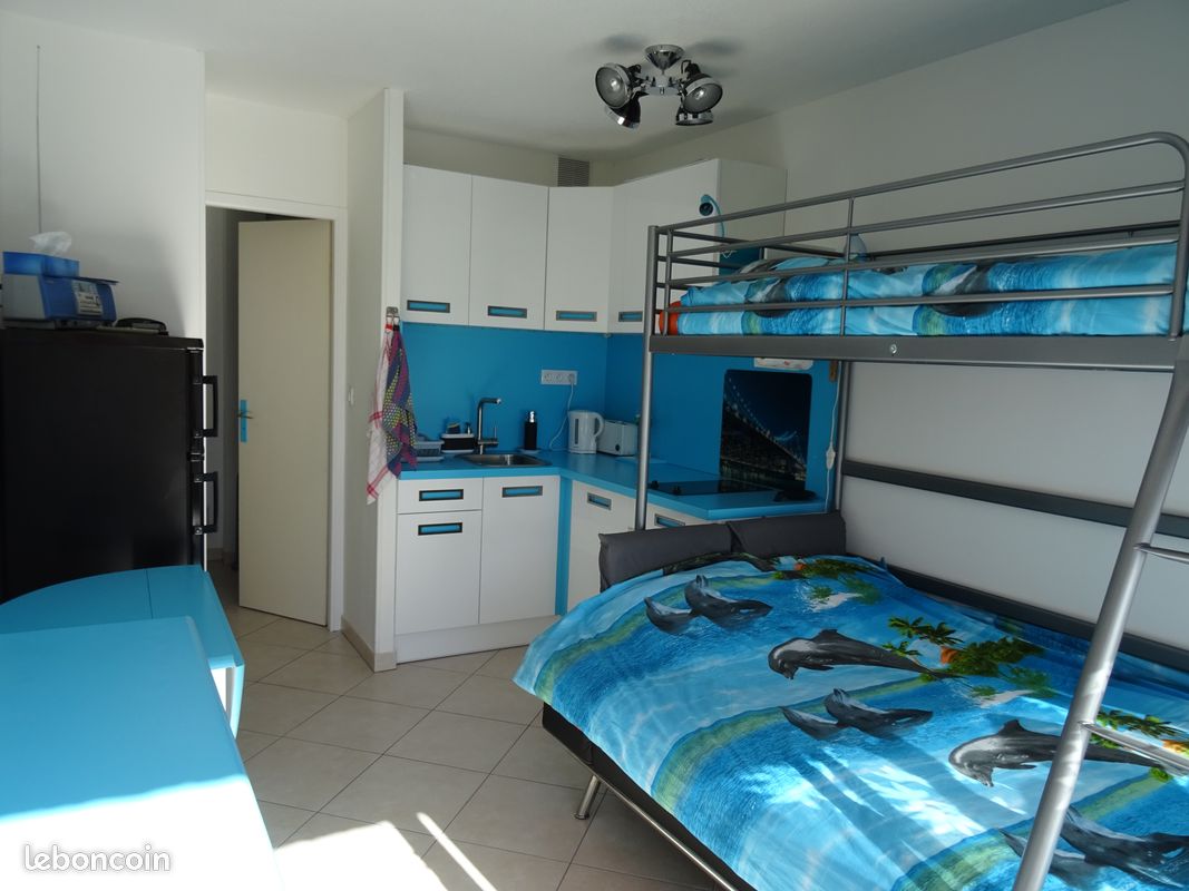 Location Beau studio naturiste climatisé (image 1)
