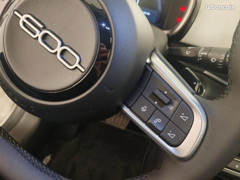 Fiat 600 1.2 Hybrid Turbo 110ch Icône eDCT6 Step 2 (image 19)
