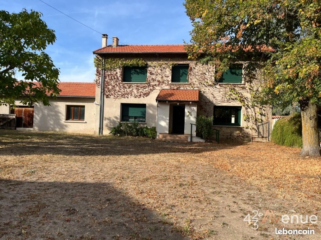 Maison 5 pièces 149 m² · à Bonson · 149 m² · 360 000 €