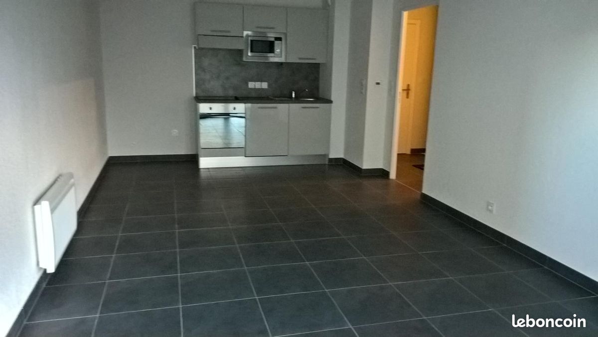Appartement 3 pièces 58 m² · à Fréjus · 58 m² · 935 €/mois