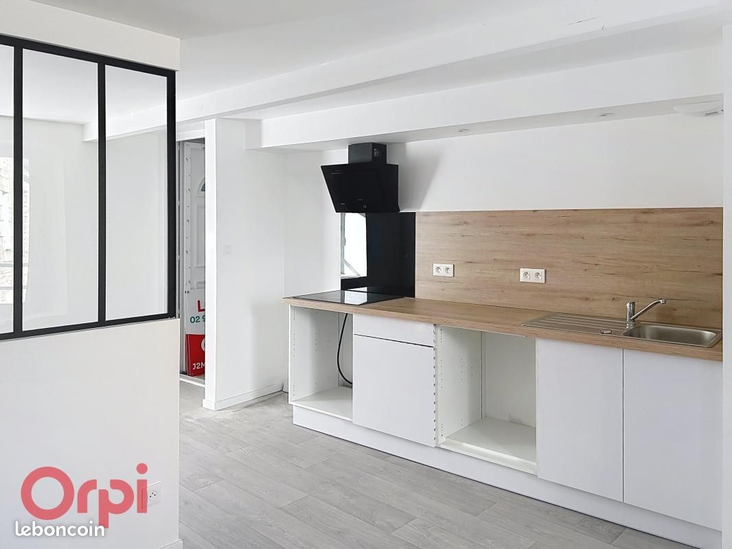 Appartement 1 pièce 36 m² · à Molac · 36 m² · 650 €/mois