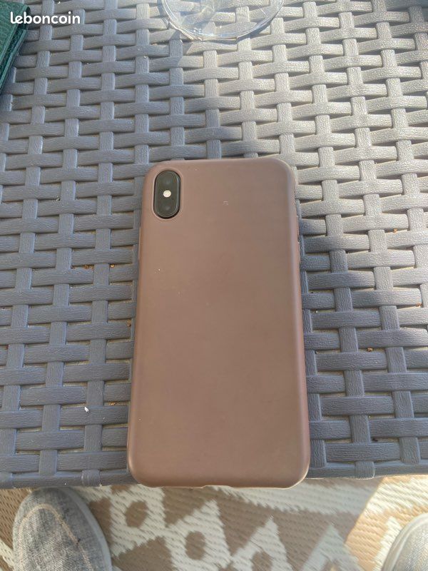 IPhone X gris sidéral 64 giga batterie neuve (image 2)