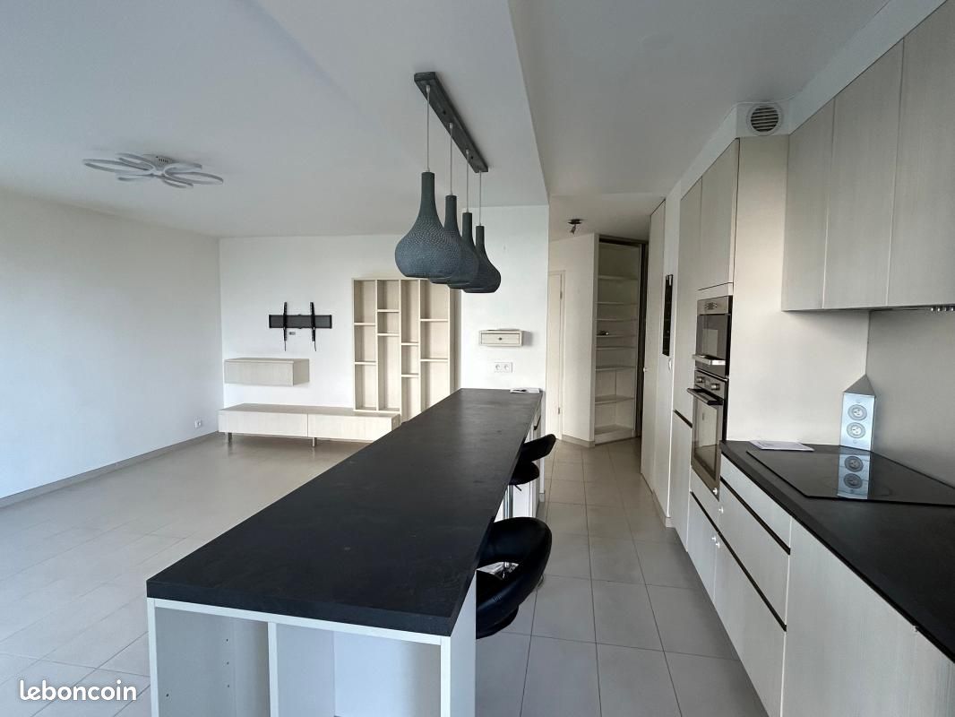 Appartement 3 pièces 71 m² · à Châtillon · 71 m² · 1 400 €/mois