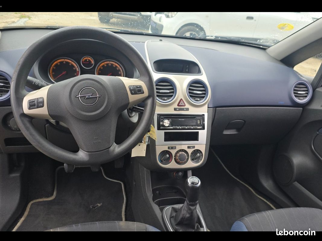 OPEL CORSA 1.4 Twinport Cosmo (image 12)