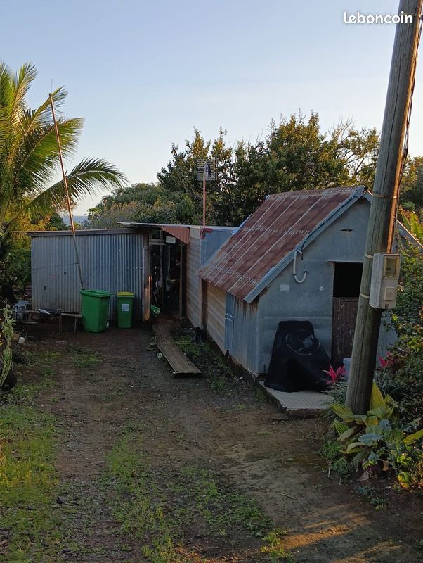 Maison 3 pièces 65 m² · à Petite-Île · 65 m² · 230 000 €
