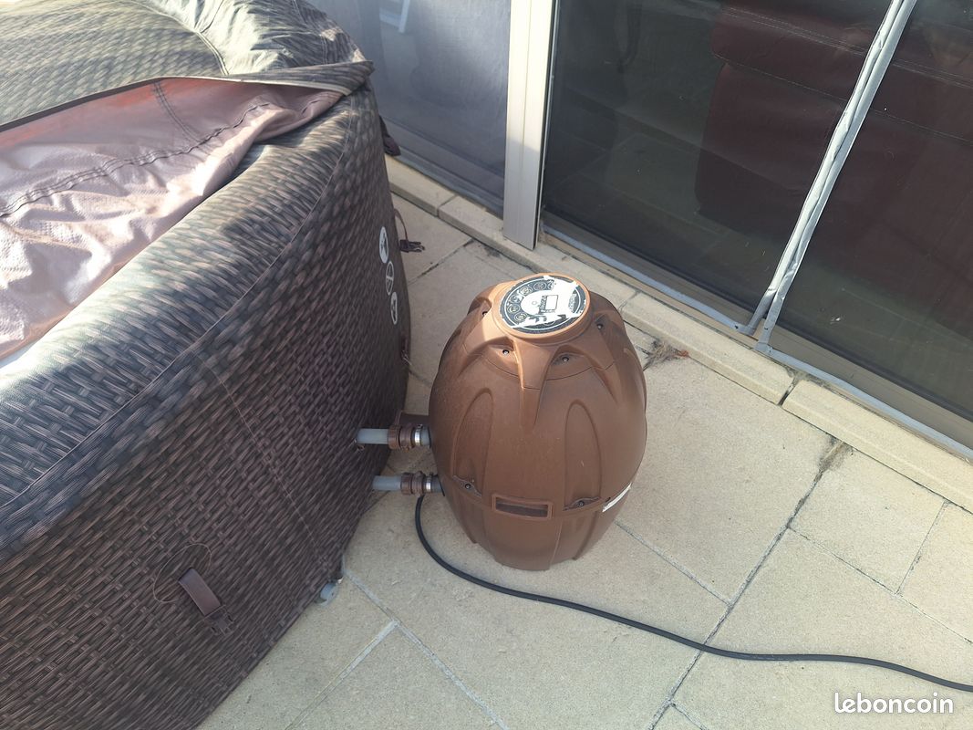 Pompe à jacuzzi (image 2)