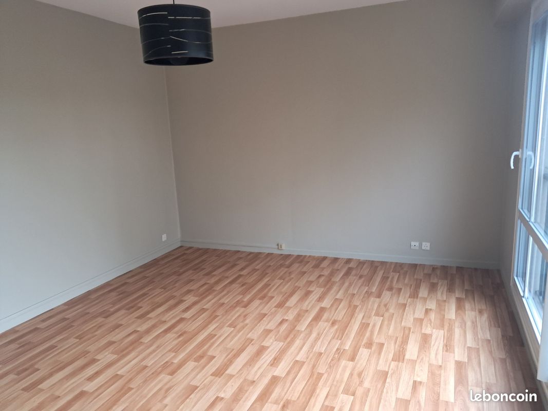 Appartement 1 pièce(s) 30 m²à louer Lisieux