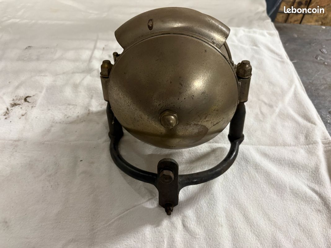 Phare acetylene moto (image 2)