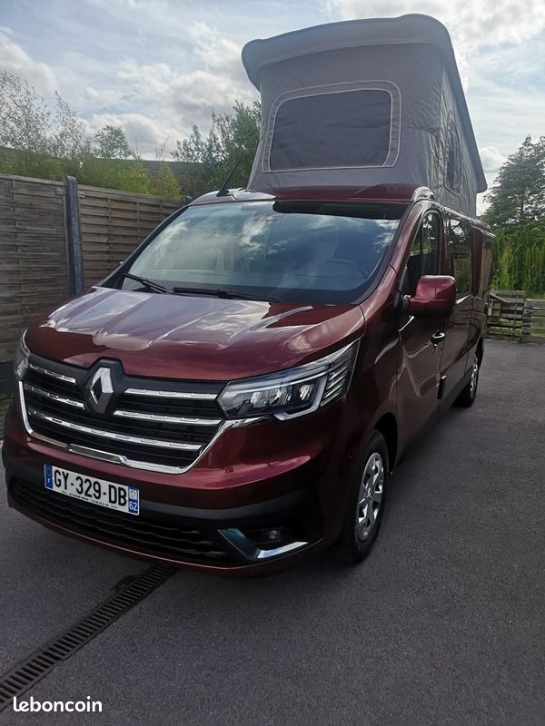 Stylevan Equinox IV (4 places assises et 4 couchages) de 2024 sur Renault 25 000km (image 1)