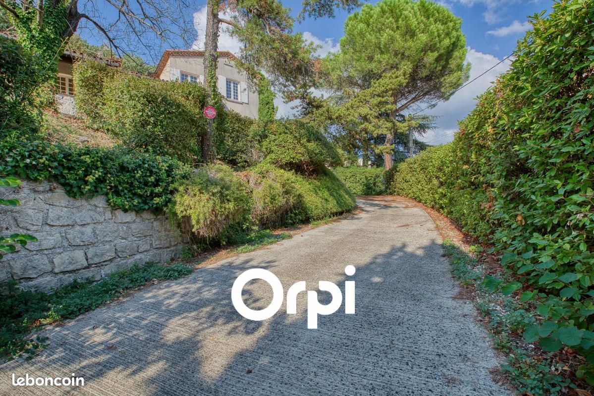 Maison 5 pièces 204 m² · à Privas · 204 m² · 290 000 €