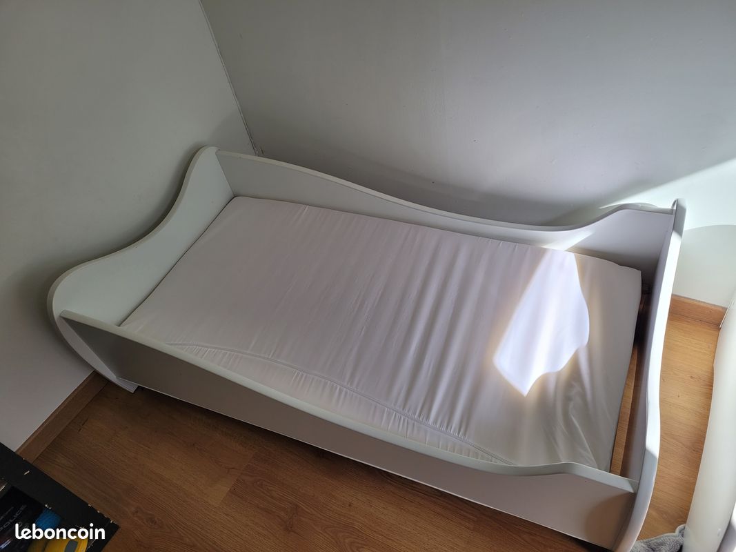 Lit enfant 90×140 + matelas+ linge de lit (image 4)