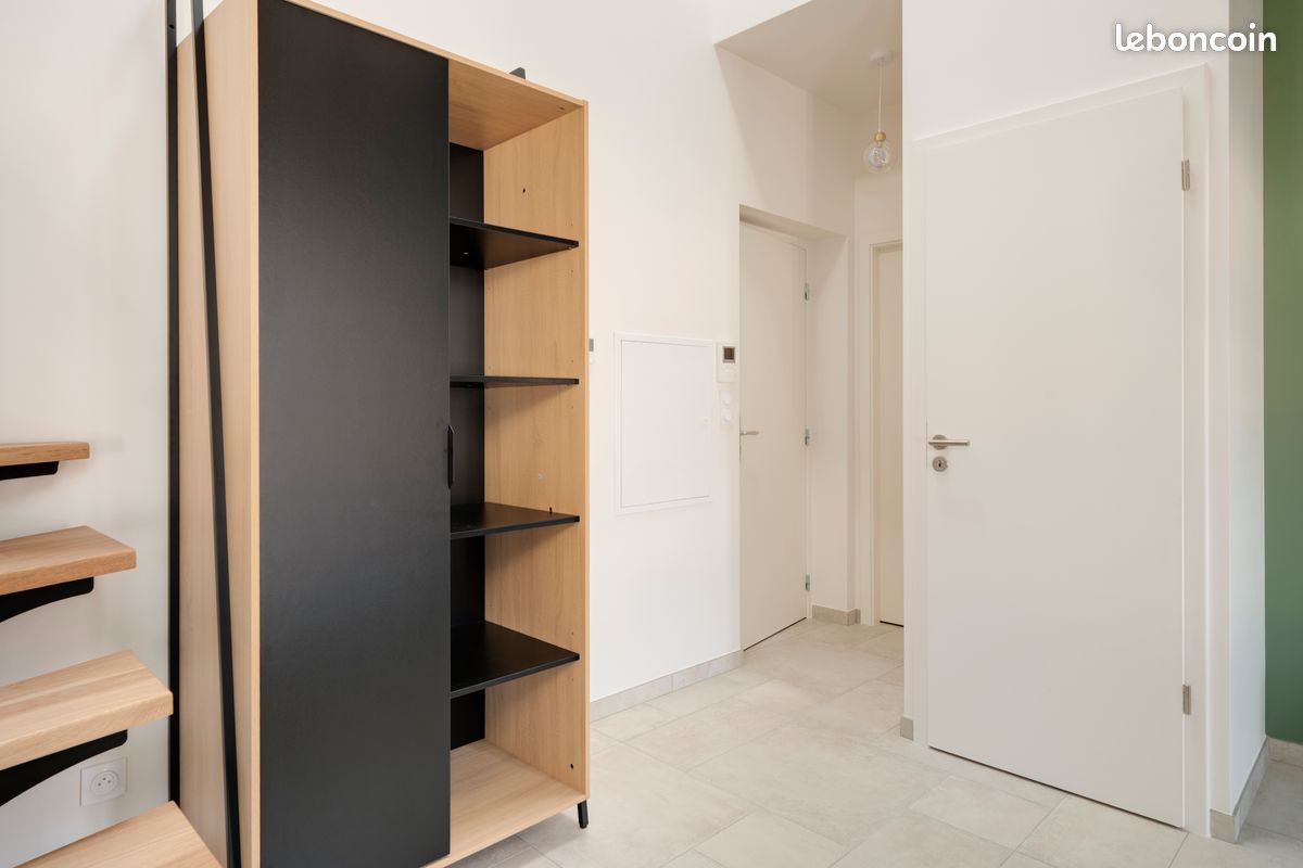 EXCLU – T2 duplex meublé de standing 65 m2 – Refait à NEUF (image 10)
