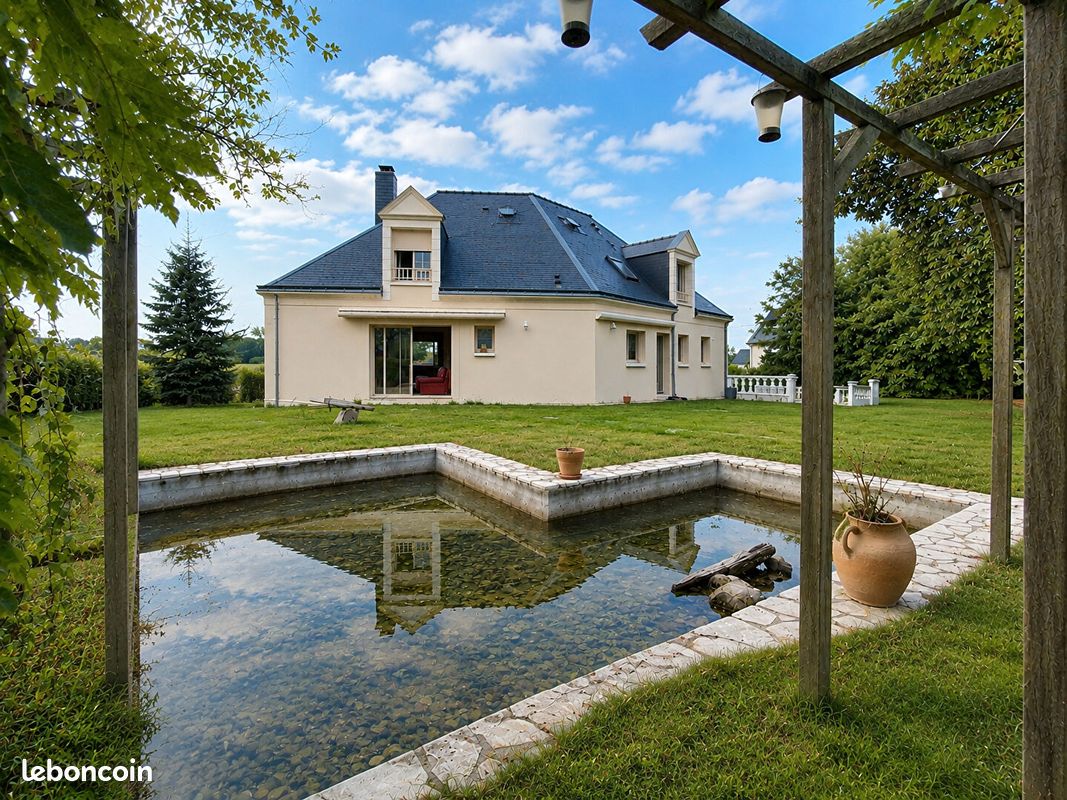 Maison 7 pièces 192 m² · à Rochefort-sur-Loire · 192 m² · 399 500 €