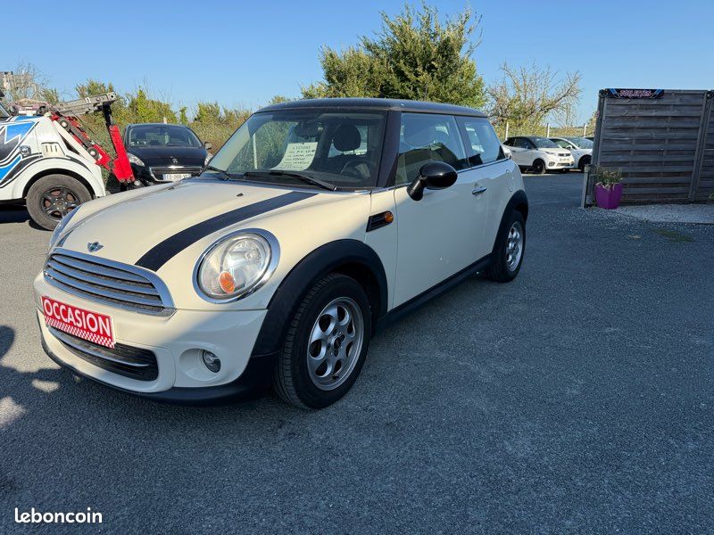 Mini Cooper (image 1)