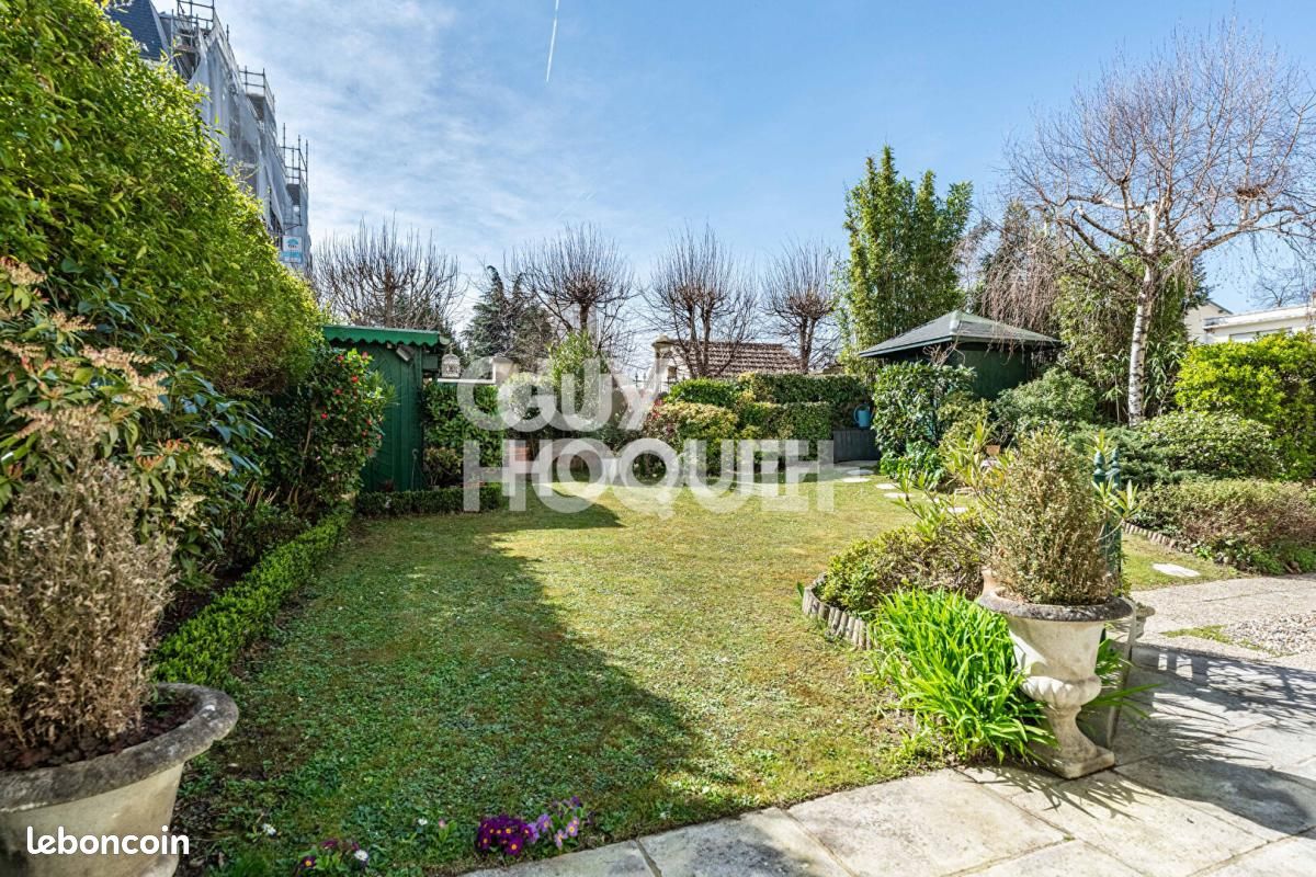 Maison 7 pièces 185 m² · à Courbevoie · 185 m² · 1 330 000 €