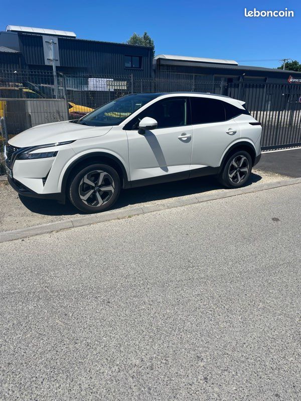 Nissan QASHQAI Mild Hybride 140 N-Connecta (image 1)