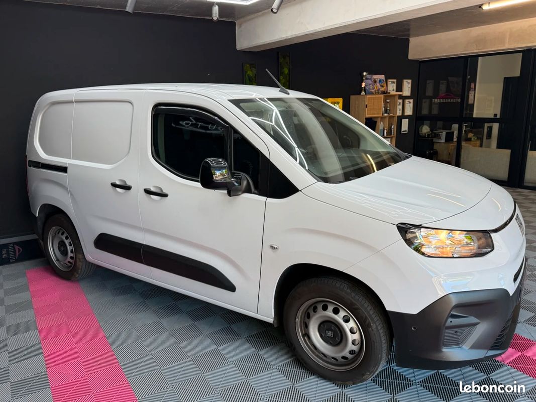 Fiat doblo fourgon m 650kg bluehdi 130 s&s eat8 (image 4)