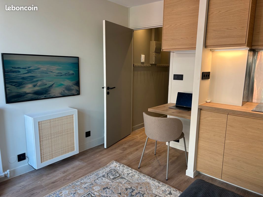 Appartement 1 pièce 14 m² · à Paris · 14,4 m² · 920 €