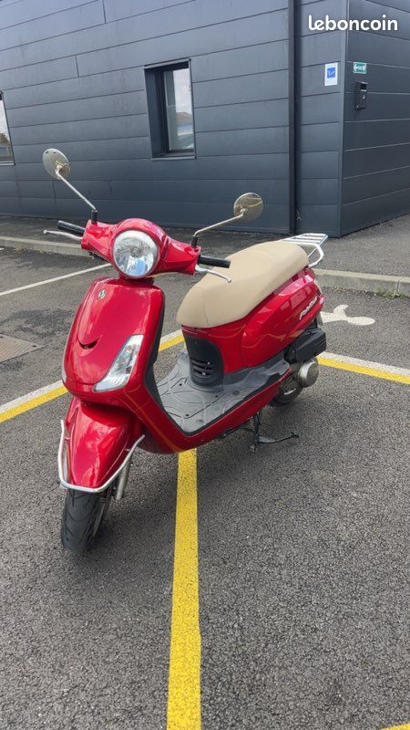 Sym fiddle 2 125cc très bon état (image 1)