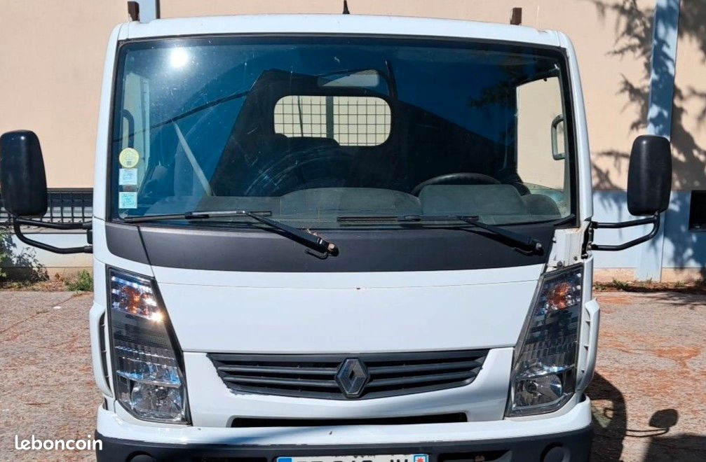 Renault maxity avec benne hydraulique (image 3)