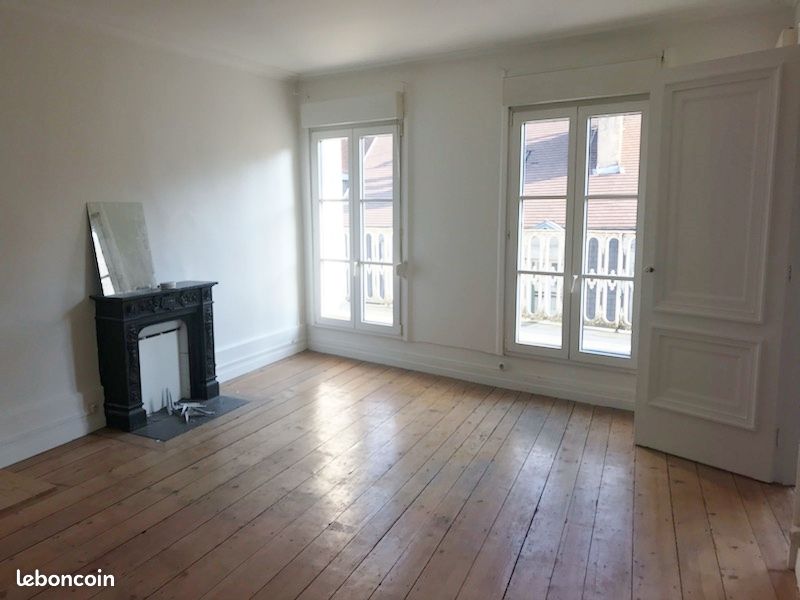 Appartement 3 pièces 70 m² · à Besançon · 70 m² · 820 €