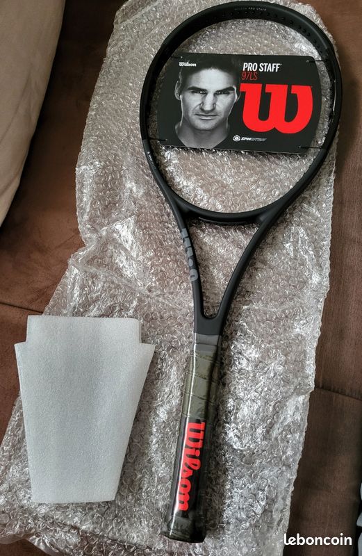 Raqueta de tenis adulto - Wilson pro staff 97 LS V14 negro 290 g WILSON Raqueta de tenis adulto - Wilson pro staff 97 LS V14 negro 290 g WILSON