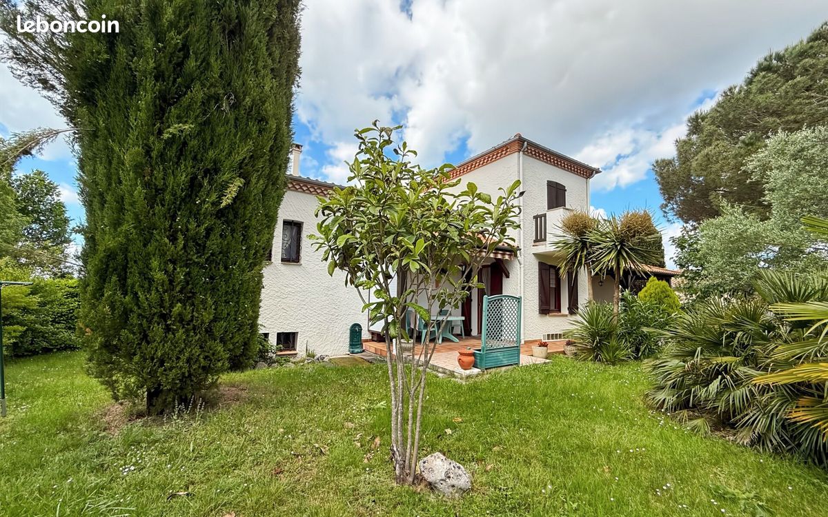 Maison 7 pièces 141 m² · à Pujols · 141 m² · 250 000 €