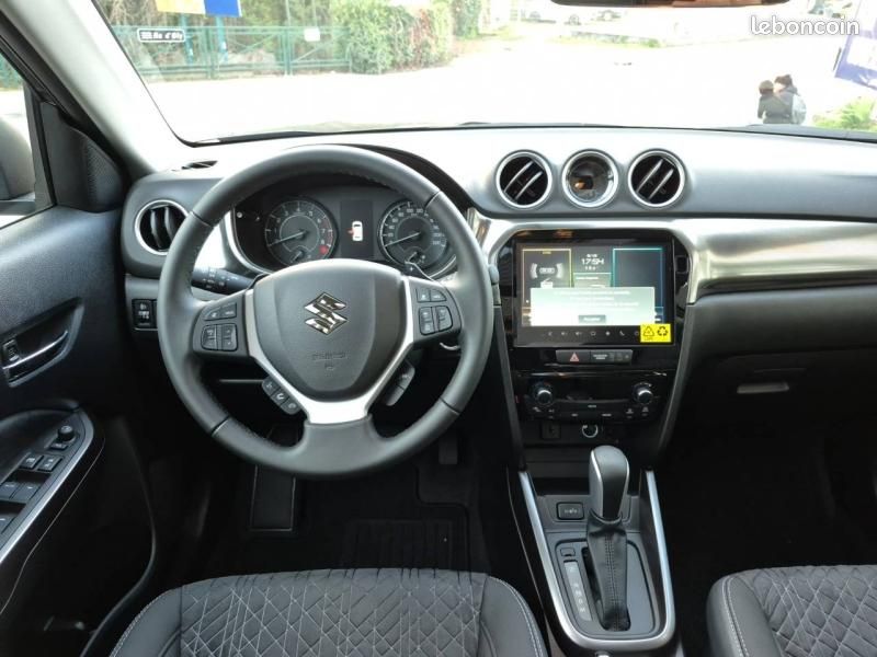 Suzuki Vitara 1.4 Boosterjet Hybrid 110ch Style Auto MY25 (image 11)