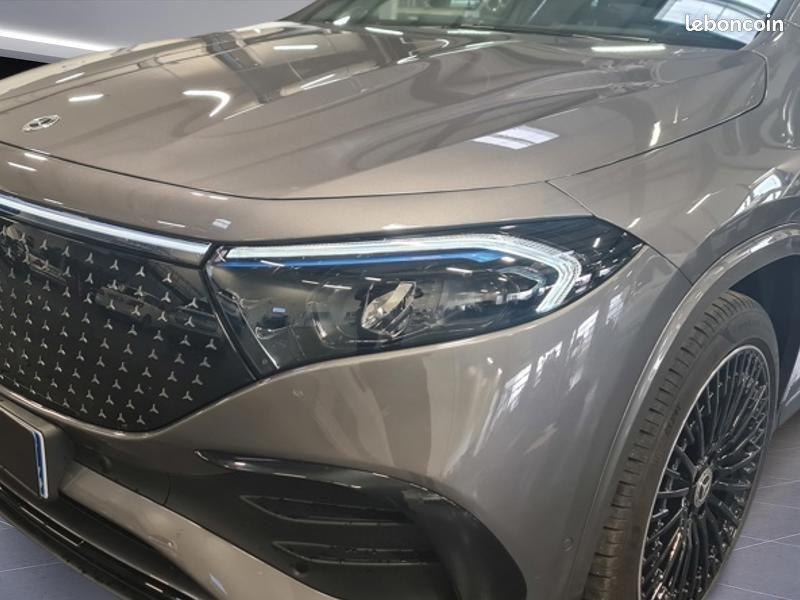 Mercedes EQA 250+ AMG Line (image 19)