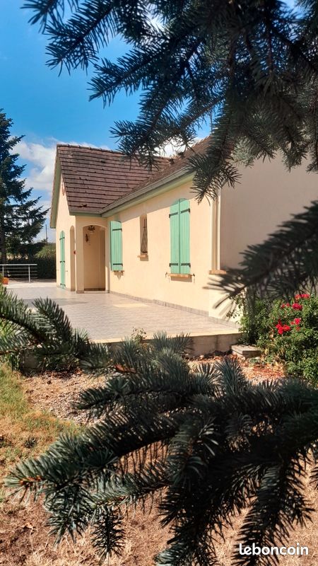 Maison 8 pièces 140 m² · à Châtel-de-Neuvre · 140 m² · 190 000 €