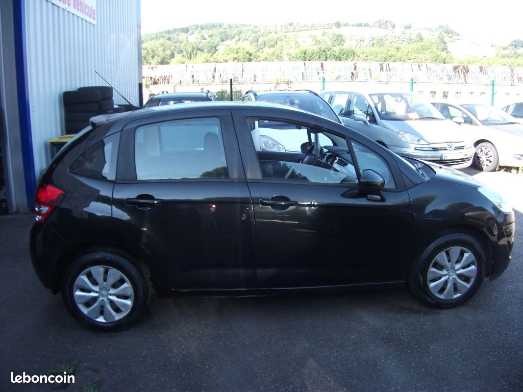 Jolie citroen c3 ph2 1.4 hdi 70cv regulateur clim toit zenith (image 4)