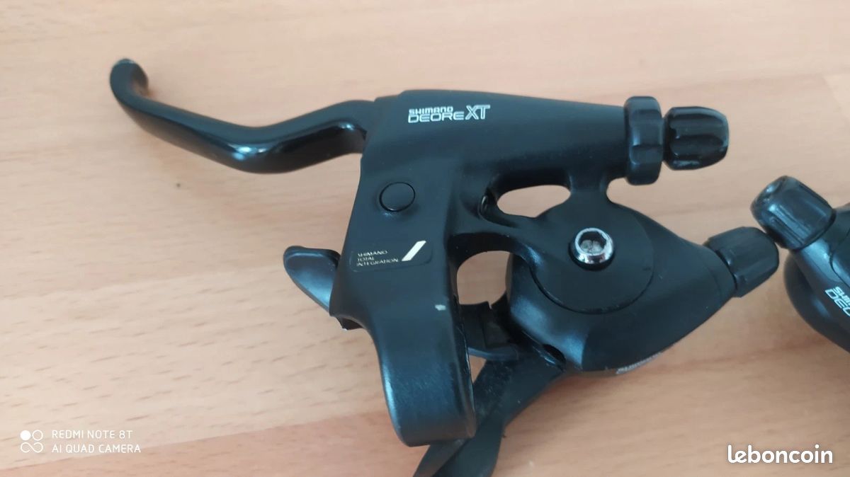 Speed Triple Leviers De Vitesses Shimano Deore XT ST-M739 Combo V-Brake