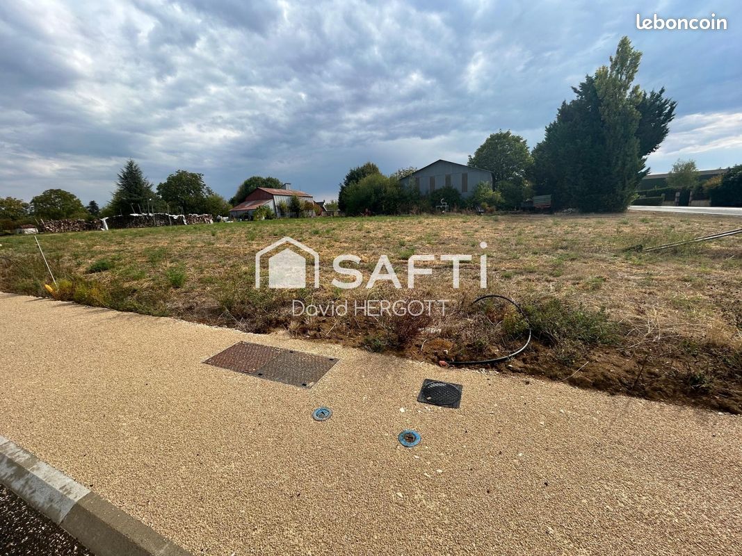 Terrain 680 m² · à Séris · 680 m² · 35 000 €