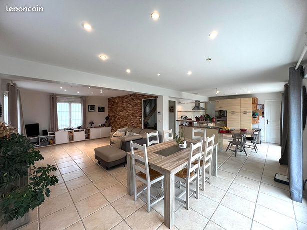 Maison 8 pièces 150 m²