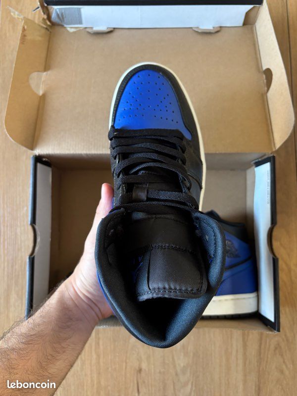 Nike Air Jordan 1 Mid Royal Blue (image 4)