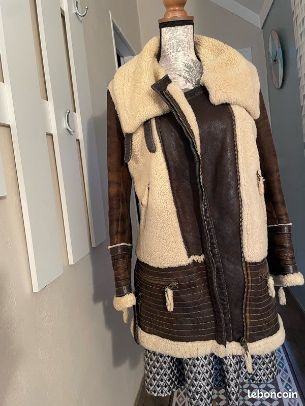 Manteau Effet Fourrure D'agneau - Taille 36-38 (Occasion Très Bon état)