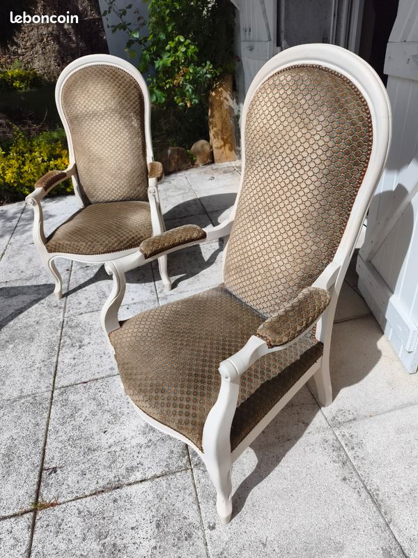 Deux fauteuils Voltaire (image 1)