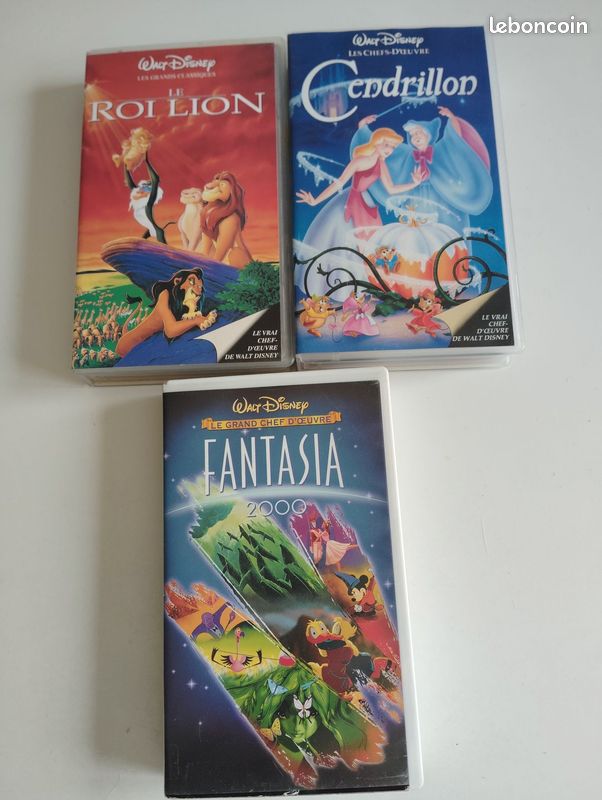 Dysney VHS: roi lion, cendrillon, fantasia (image 1)
