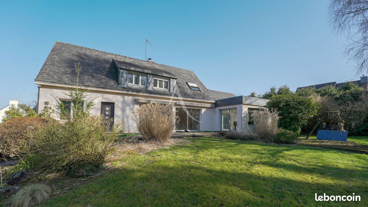 Maison 10 pièces 198 m² · à Ploërmel · 198 m² · 295 000 €