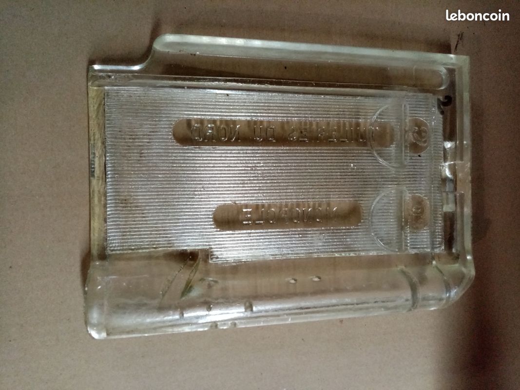Tuile en verre (image 1)