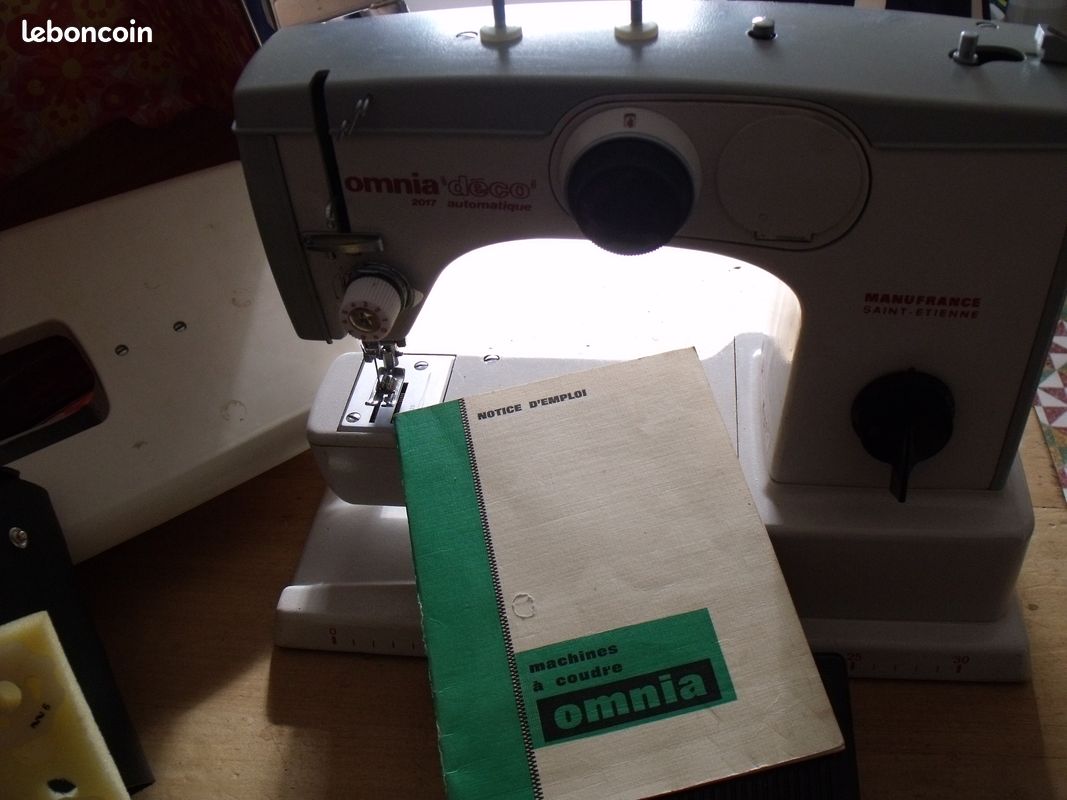 Machine à coudre (image 1)