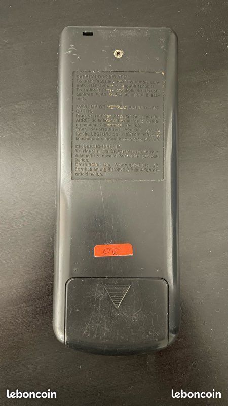 Télécommande Akai RC-V250F Pour Magnétoscope VHS - Réf H-321 - Occasion Garantie