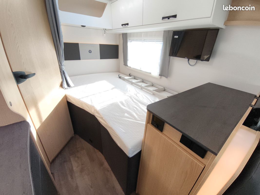 Camping-car profilé SUNLIHGT T58 Adventure Edition, Lit à la française + lit de pavillon, Citroën Jumper 2.2 Hdi 140 Cv BVA (boite automatique). NEUF de 2026, T 58 (image 11)